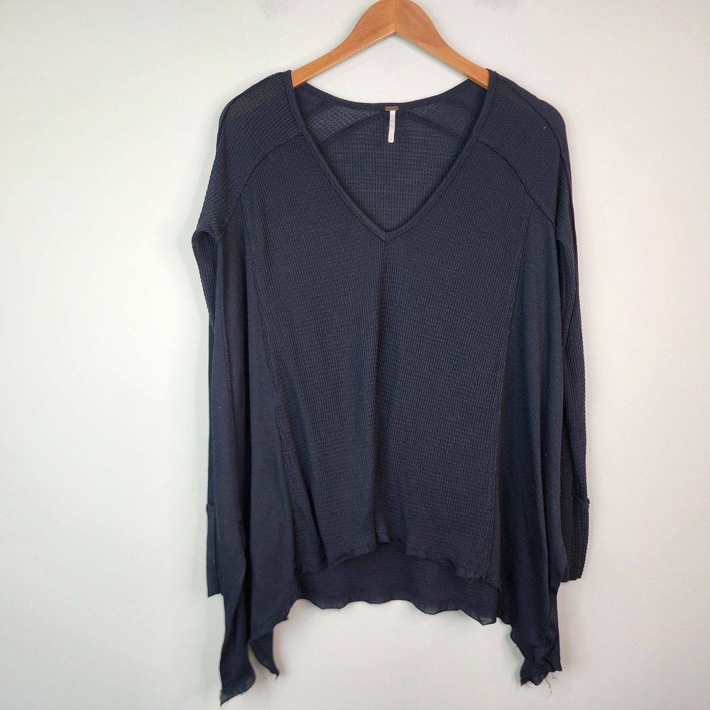 Free People Laguna Thermal Top Women's S Black V-Neck Waffle Knit Oversized - Picture 2 of 7
